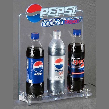 презентер напитка Pepsi